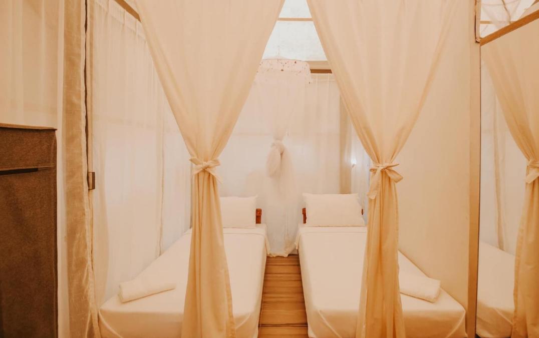 Playa La Caleta Bataan Hotel โมรง ภายนอก รูปภาพ