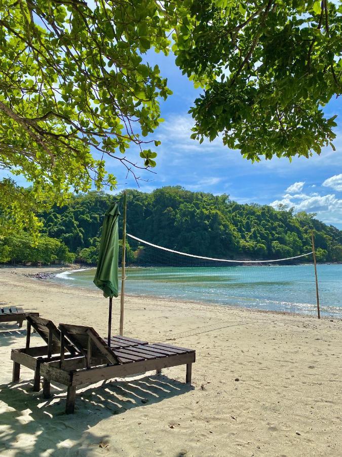 Playa La Caleta Bataan Hotel โมรง ภายนอก รูปภาพ
