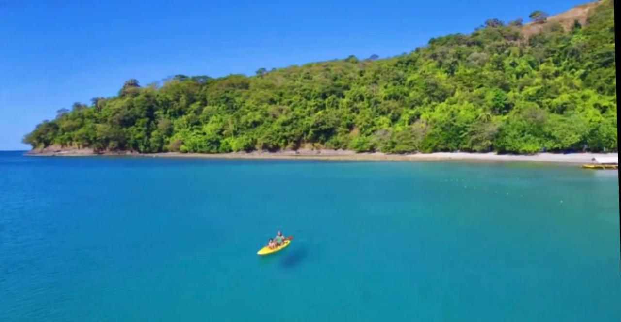 Playa La Caleta Bataan Hotel โมรง ภายนอก รูปภาพ